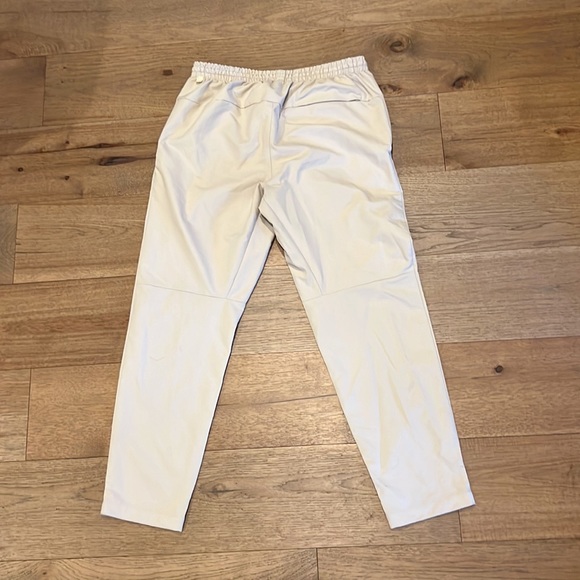 Lululemon new venture trouser large - Picture 2 of 2